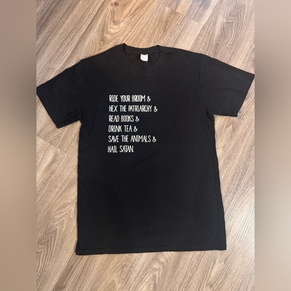 Les Fleurs du Mal Witches t-shirt